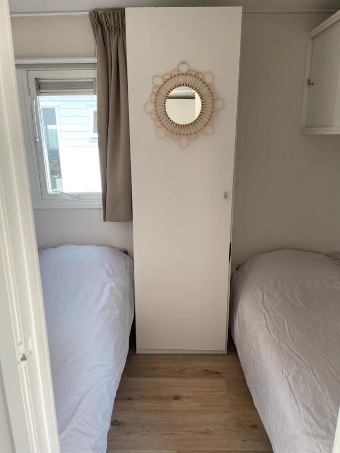 Luxe Chalet Direct Aan Het Water Met Strand Lith Exteriör bild
