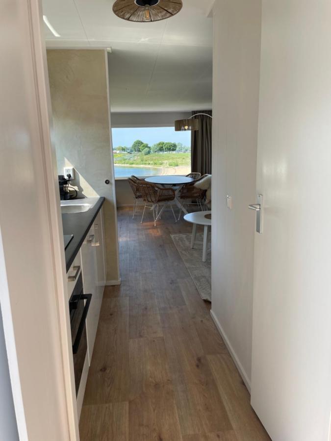 Luxe Chalet Direct Aan Het Water Met Strand Lith Exteriör bild